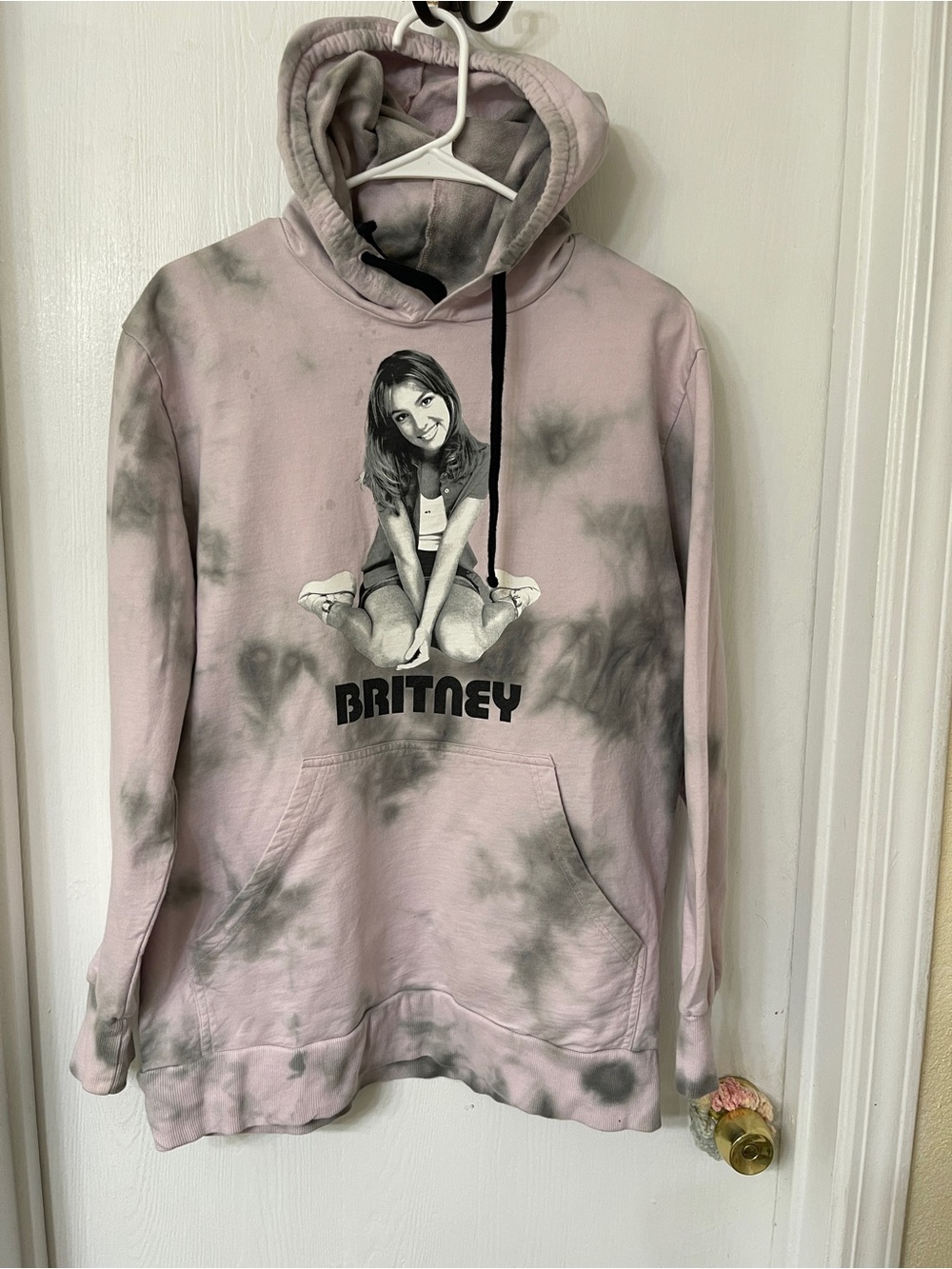 Britney Spears Light Pink Tie-Dye Graphic Hooded Sweatshirt Loot wear.